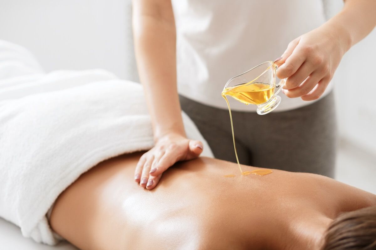 entspannen bei einer aromaoelmassage