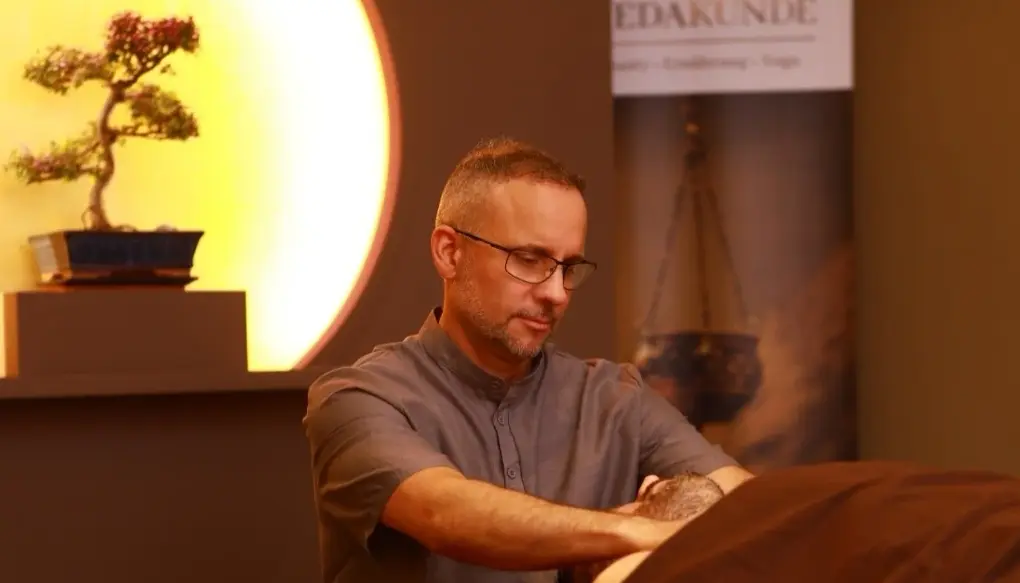Ayurvedakunde – Massagen und Yoga in Potsdam