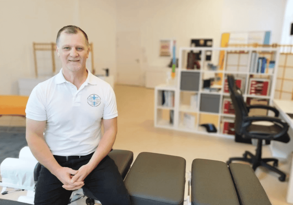 Vertrauens-Masseur – Viktor Ens